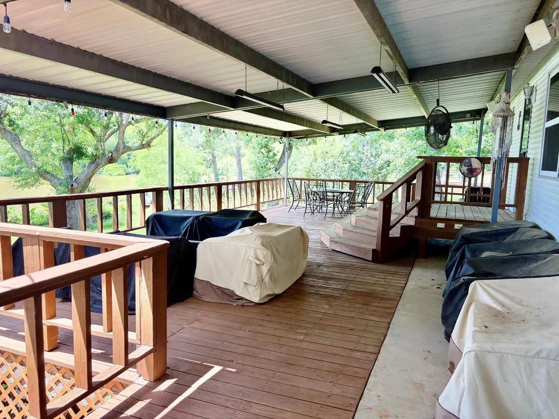 Photo of 860 Plum Tree
