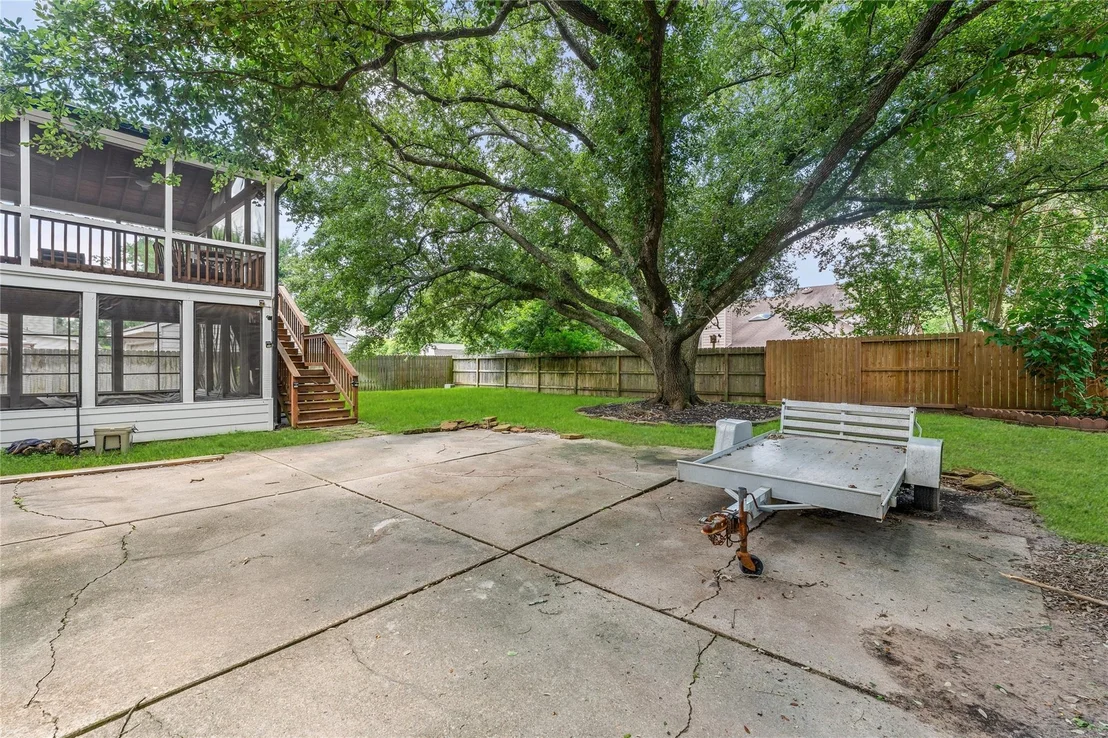 Photo of 15819 Maple Manor Drive