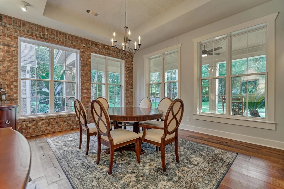 Photo of 10928 Lake Forest Drive