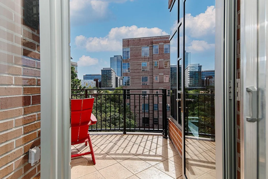 Photo of Unit 4E at 3 Waterway Court
