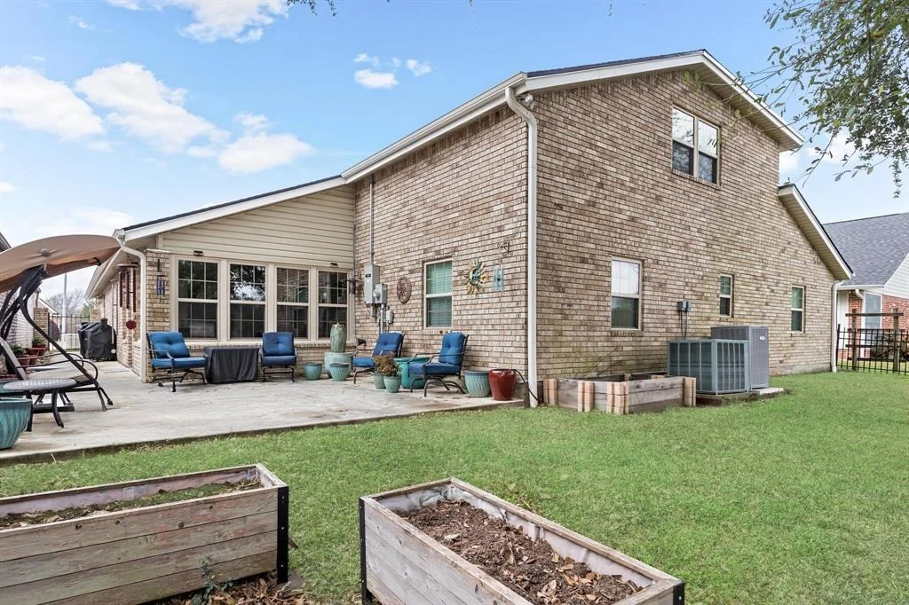 Photo of 7924 Golfhill Drive