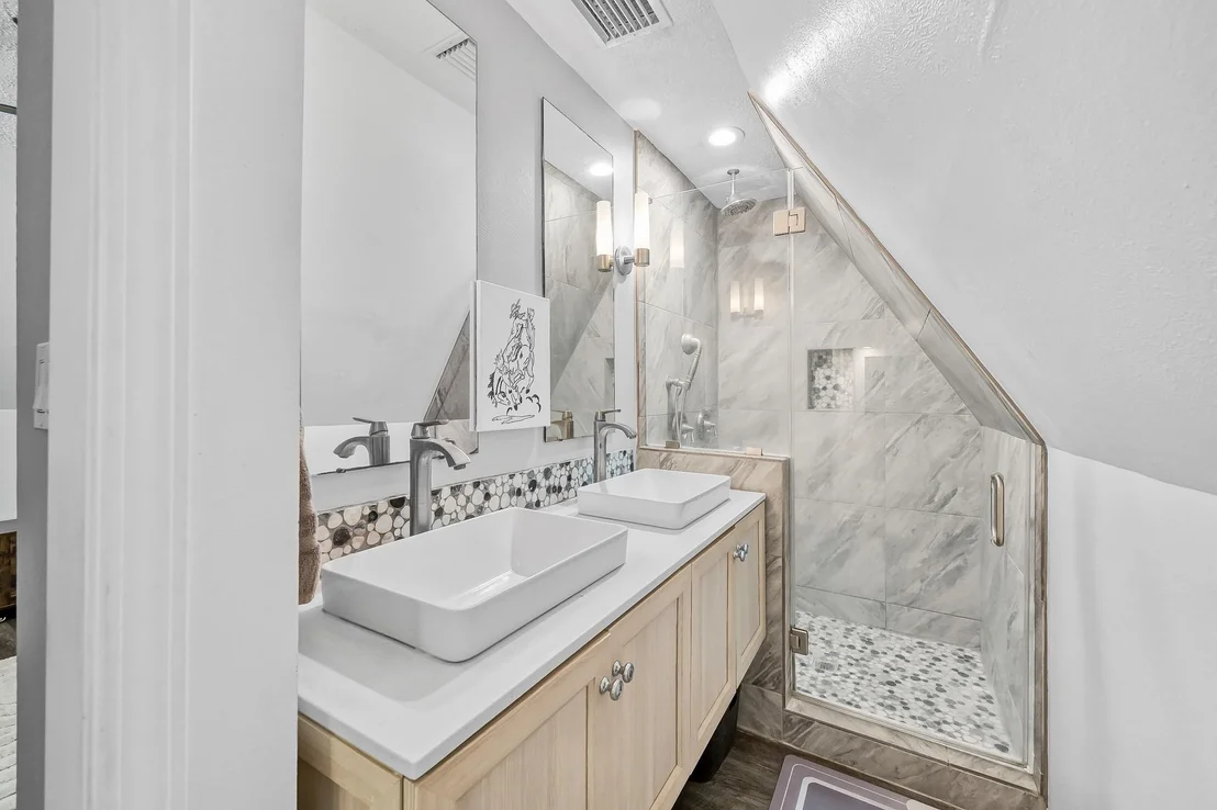 Photo of 446 Fantasy Lane
