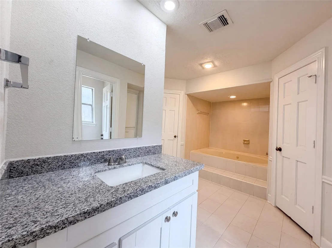 Photo of 6902 Fawncliff Drive
