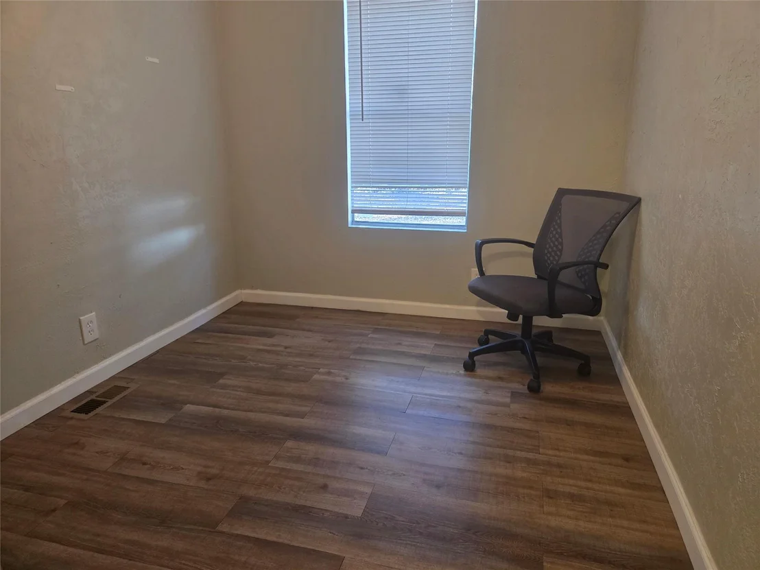 Photo of 1216 Cardinal Lane
