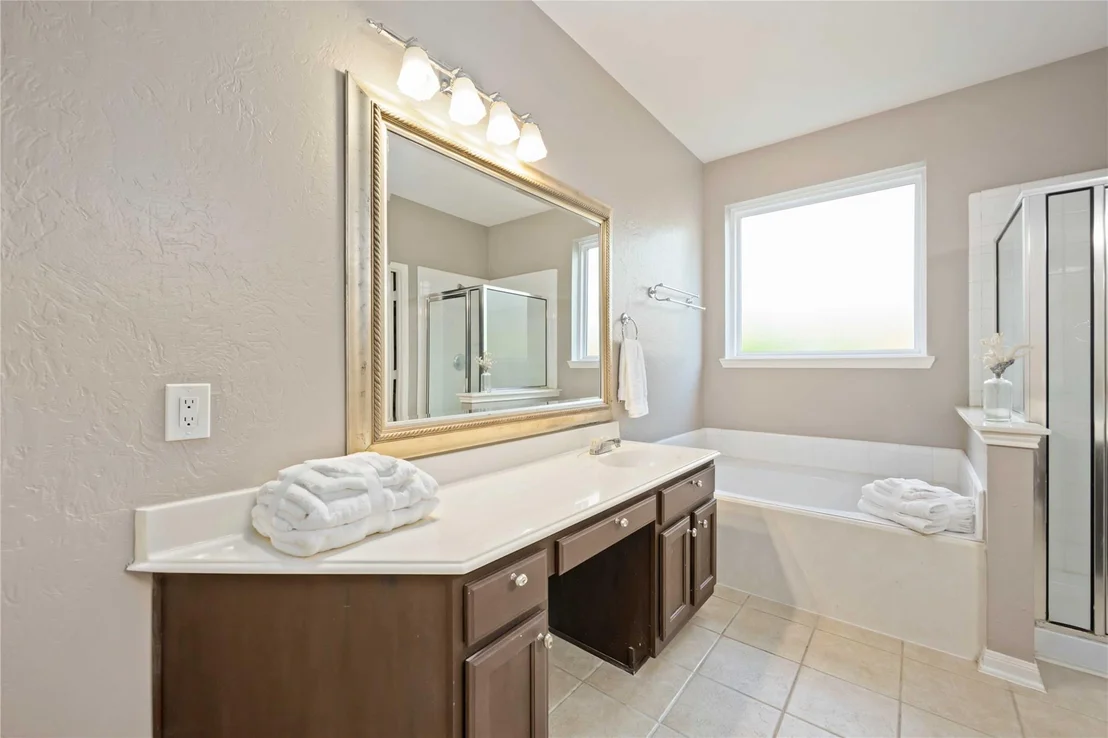 Photo of 21007 Manon Lane