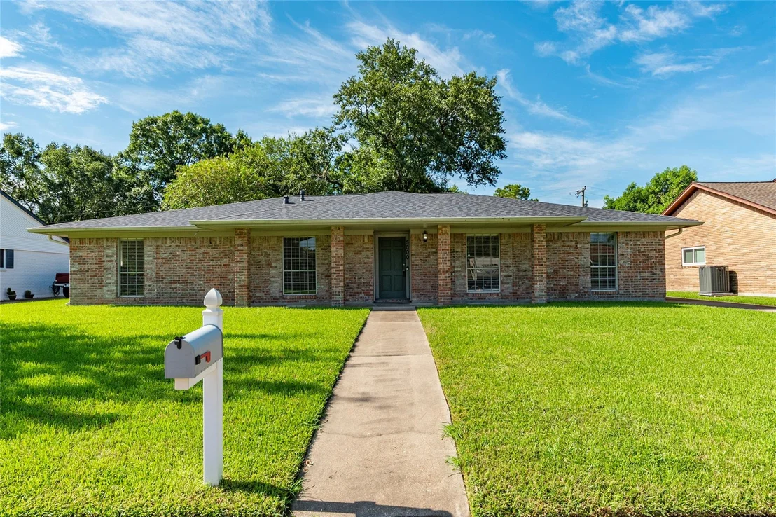 Photo of 5000 Meadowlark Street