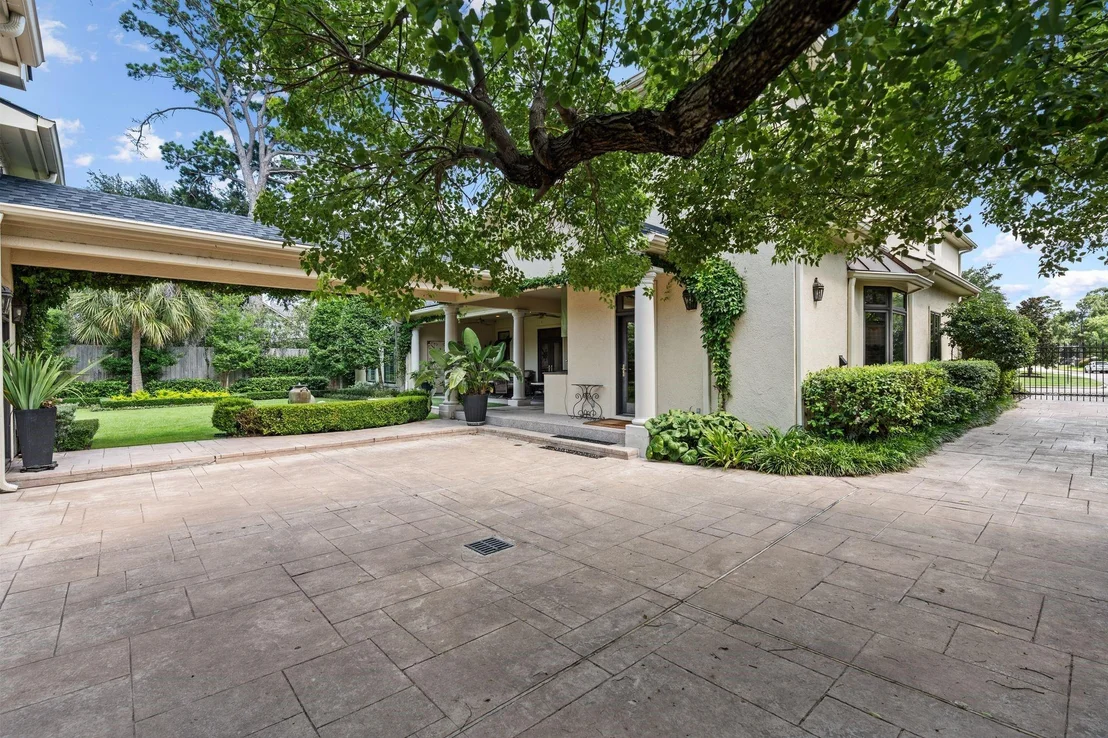 Photo of 9018 Bace Drive
