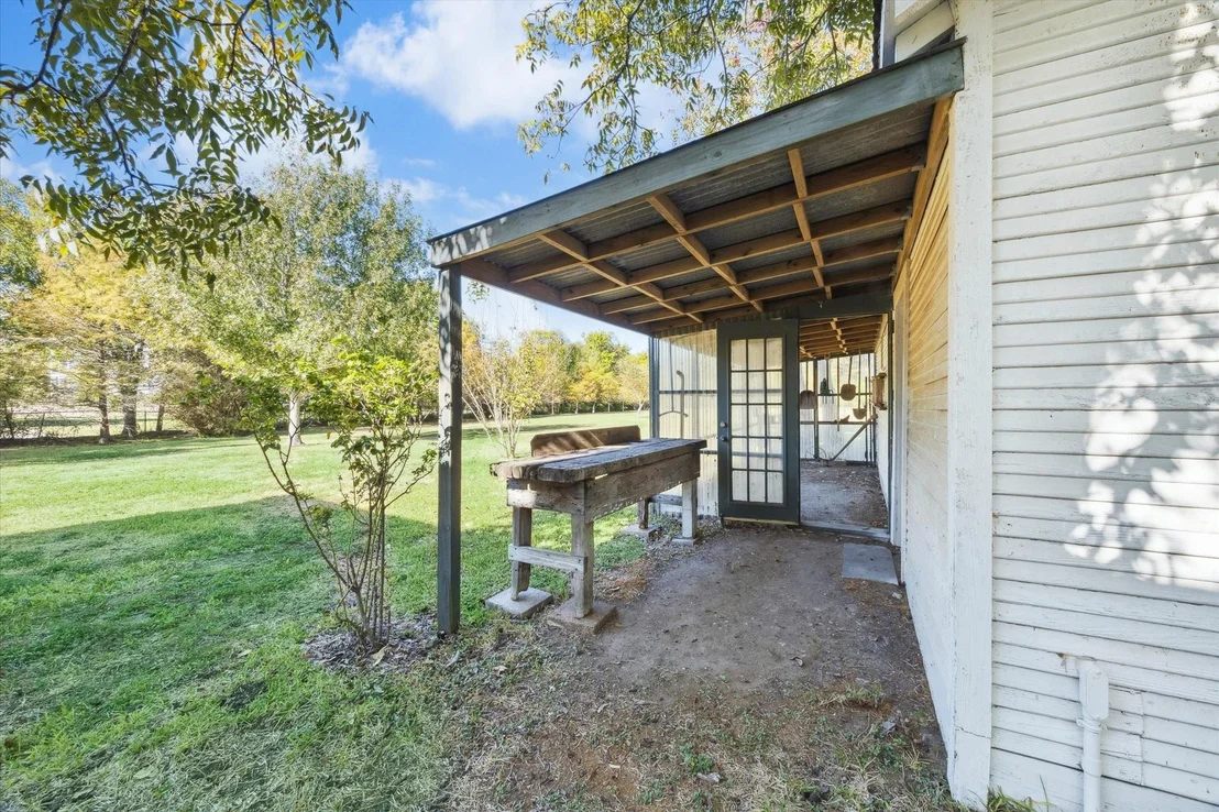 Photo of 618 Bayridge Road