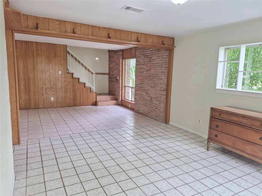 Photo of 102 Post Oak