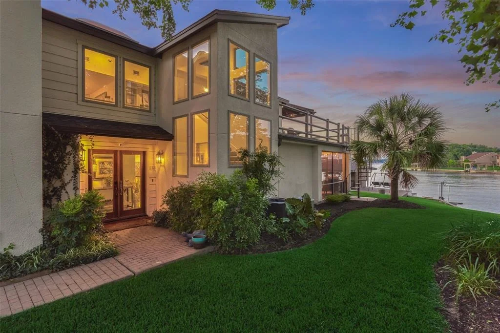 Photo of 53 Waters Edge Street