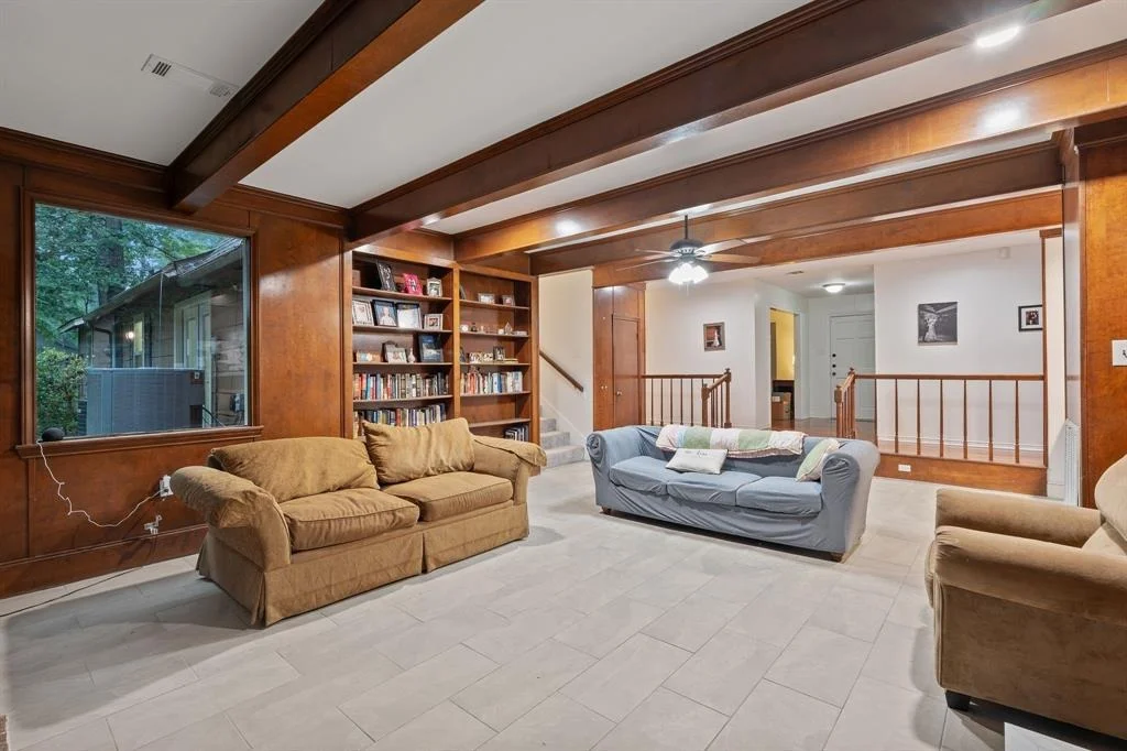 Photo of 15520 Bedford Lane