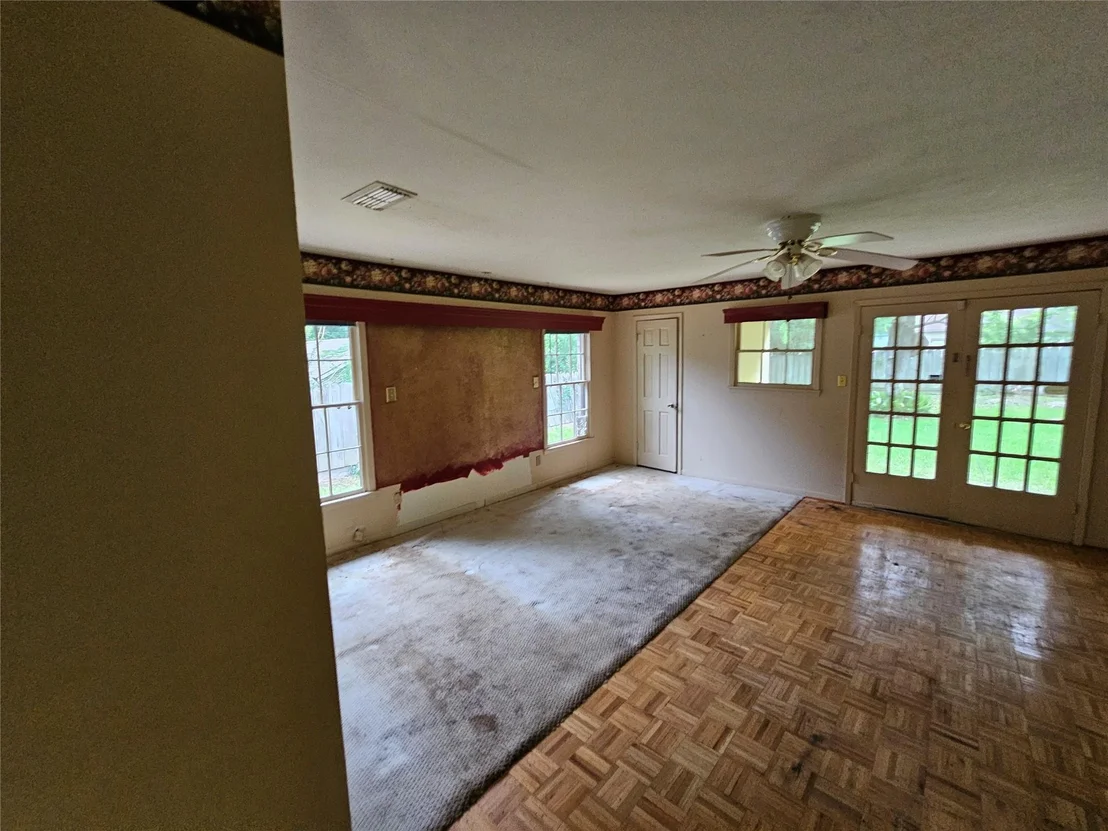 Photo of 710 Jordan Avenue