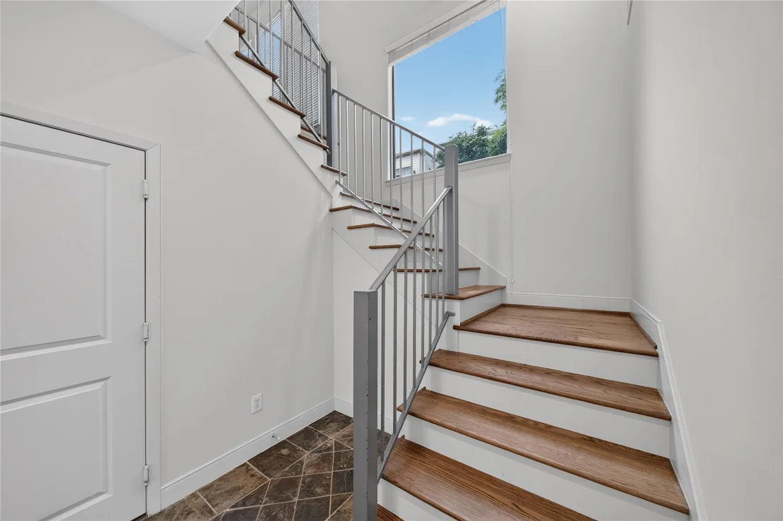 Photo of 818 Lester Street