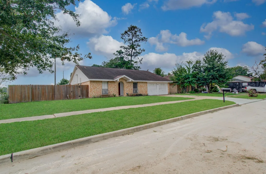 Photo of 16127 Forest Way Drive
