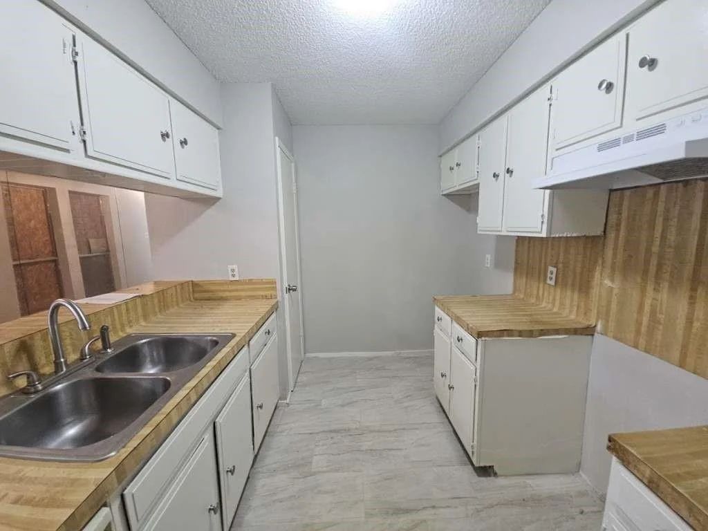 Photo of Unit A at 5791 Easthampton Drive