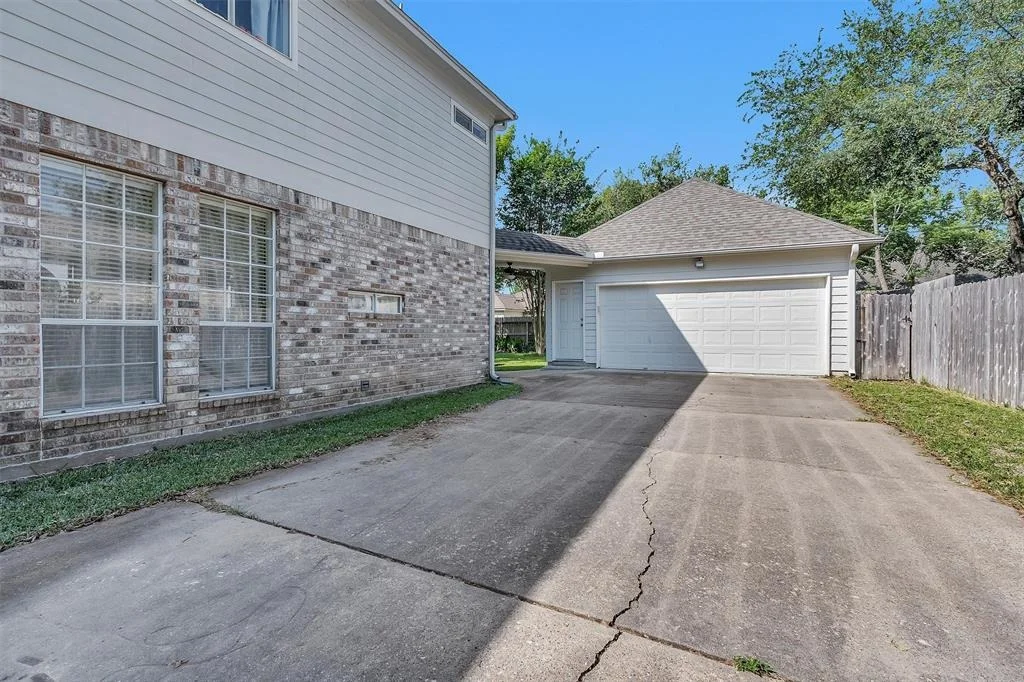 Photo of 24707 Gilbough Drive
