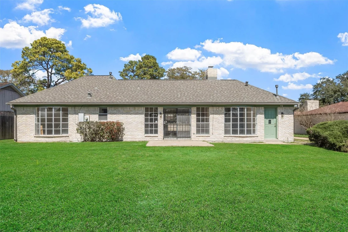Photo of 5607 Arncliffe Drive