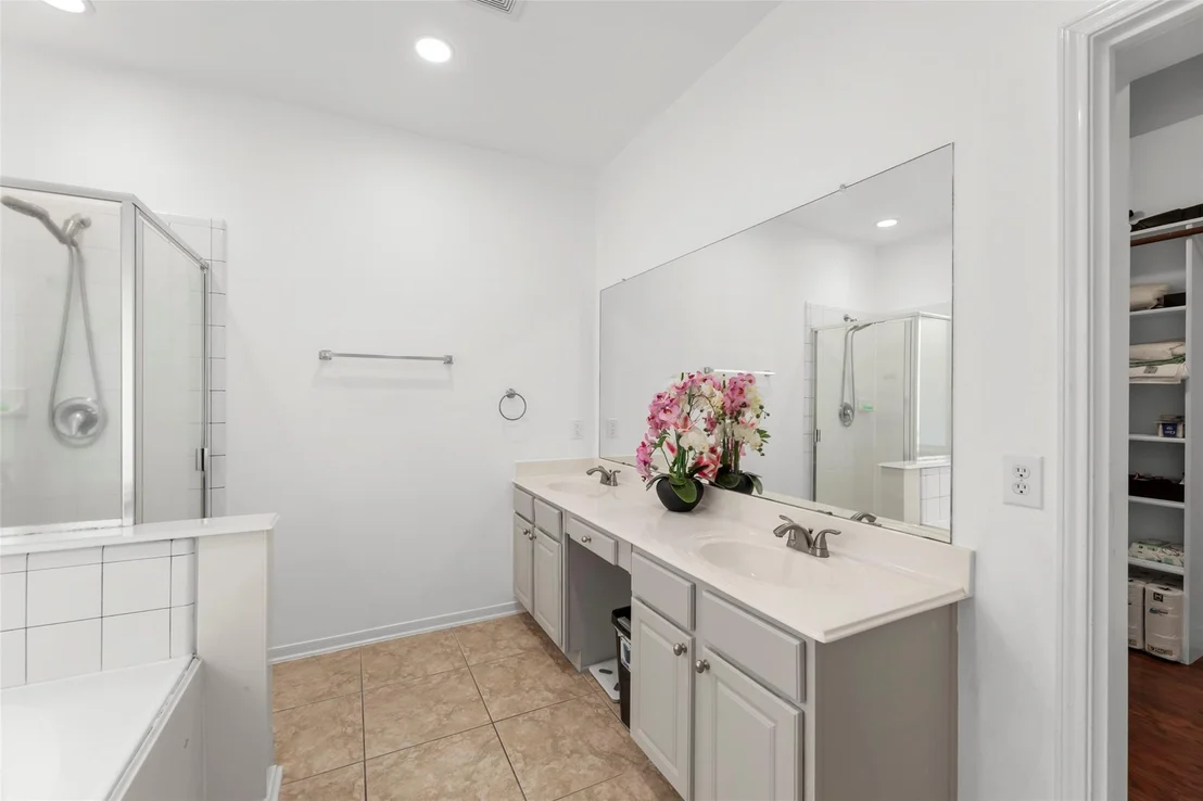 Photo of 4811 Redwing Brook Trail
