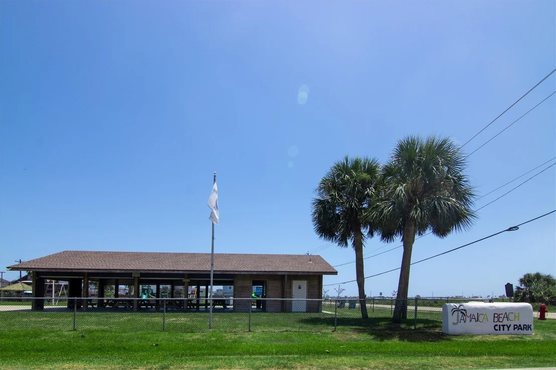 Photo of 16618 Bermuda Way