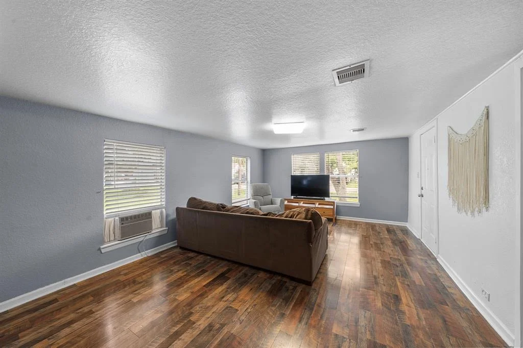 Photo of 1305 Fairview Drive