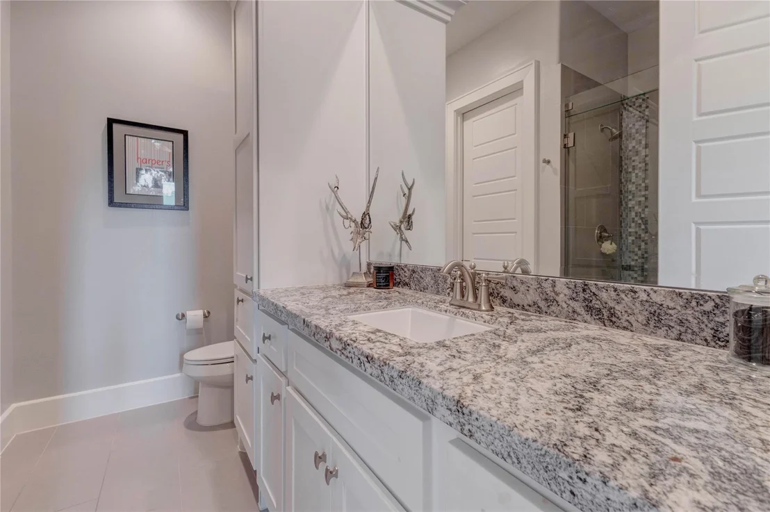 Photo of 2111 Saxon Drive