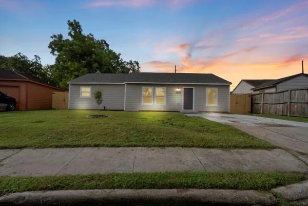 Photo of 2202 Garvey Drive