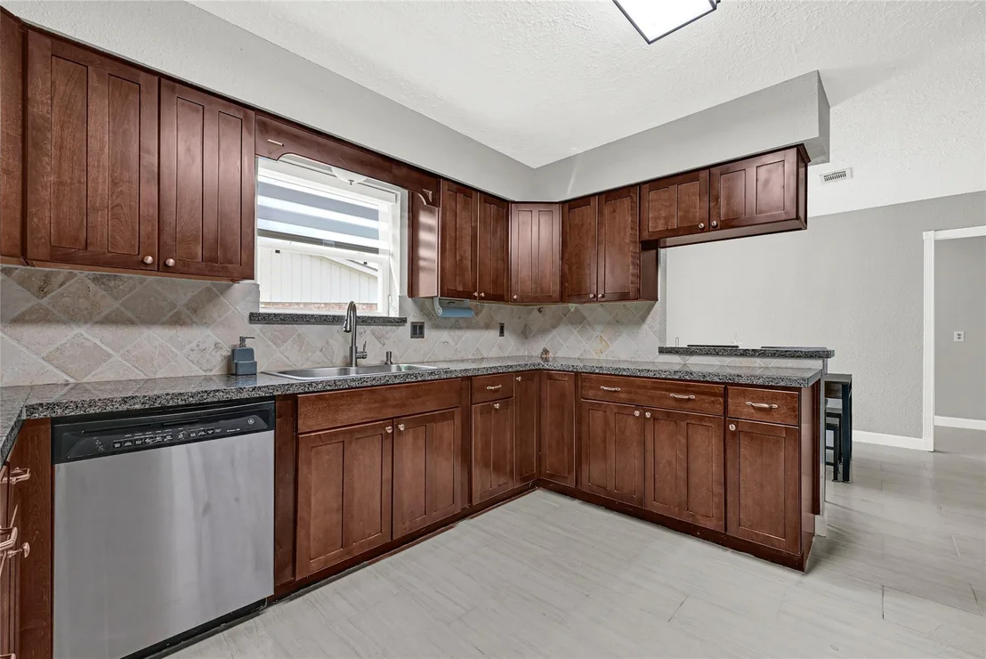 Photo of 2407 Rambling Brook Drive