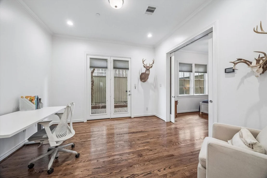 Photo of 6015 Post Oak Green Lane