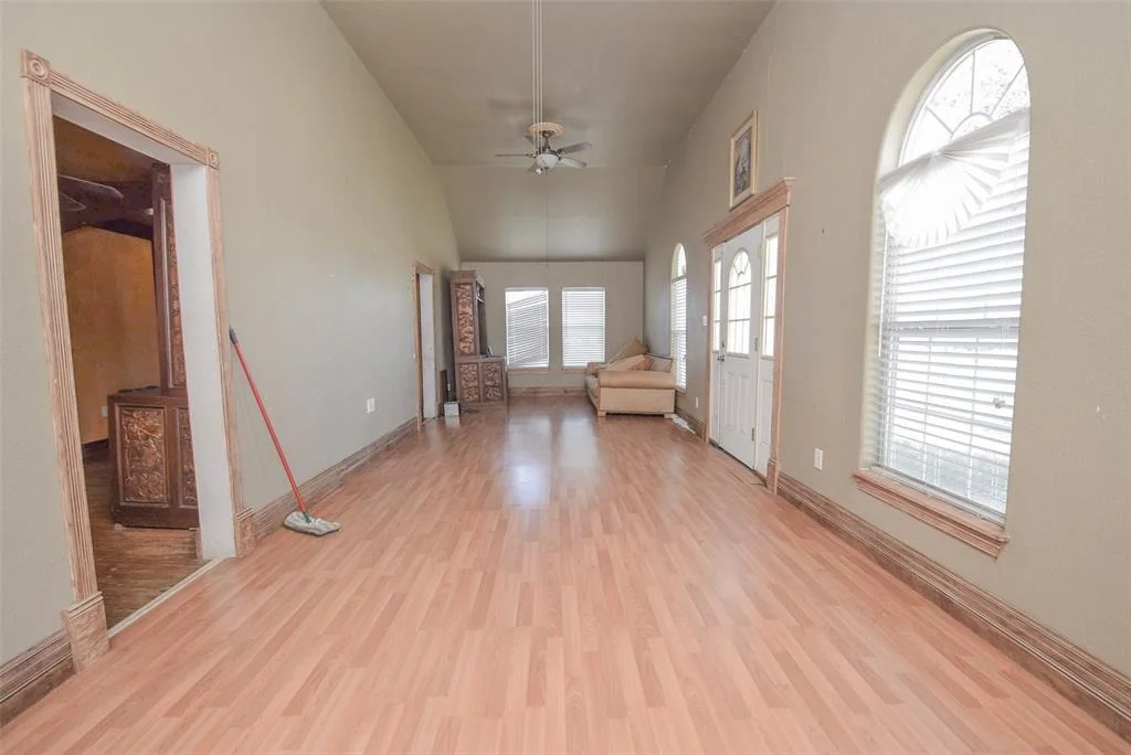 Photo of 529 W 4th Street