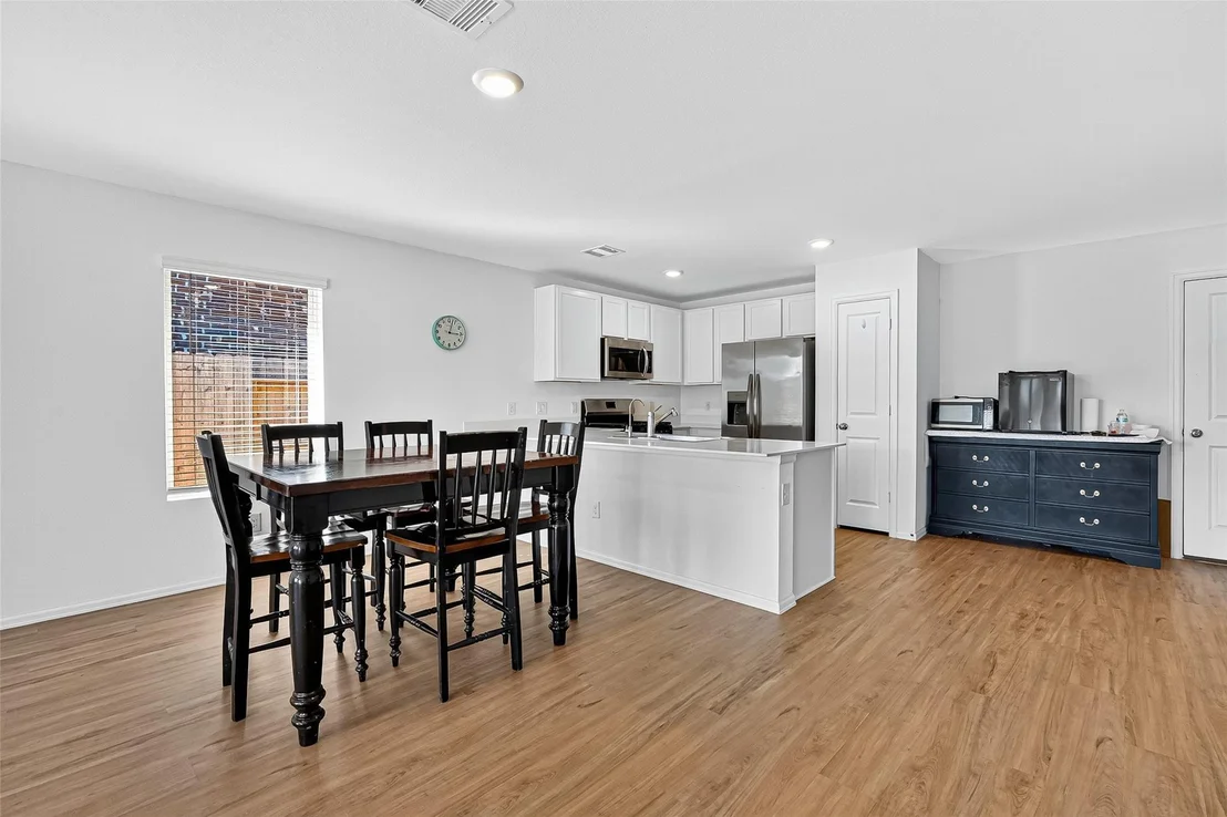 Photo of 27119 Breakaway Lane