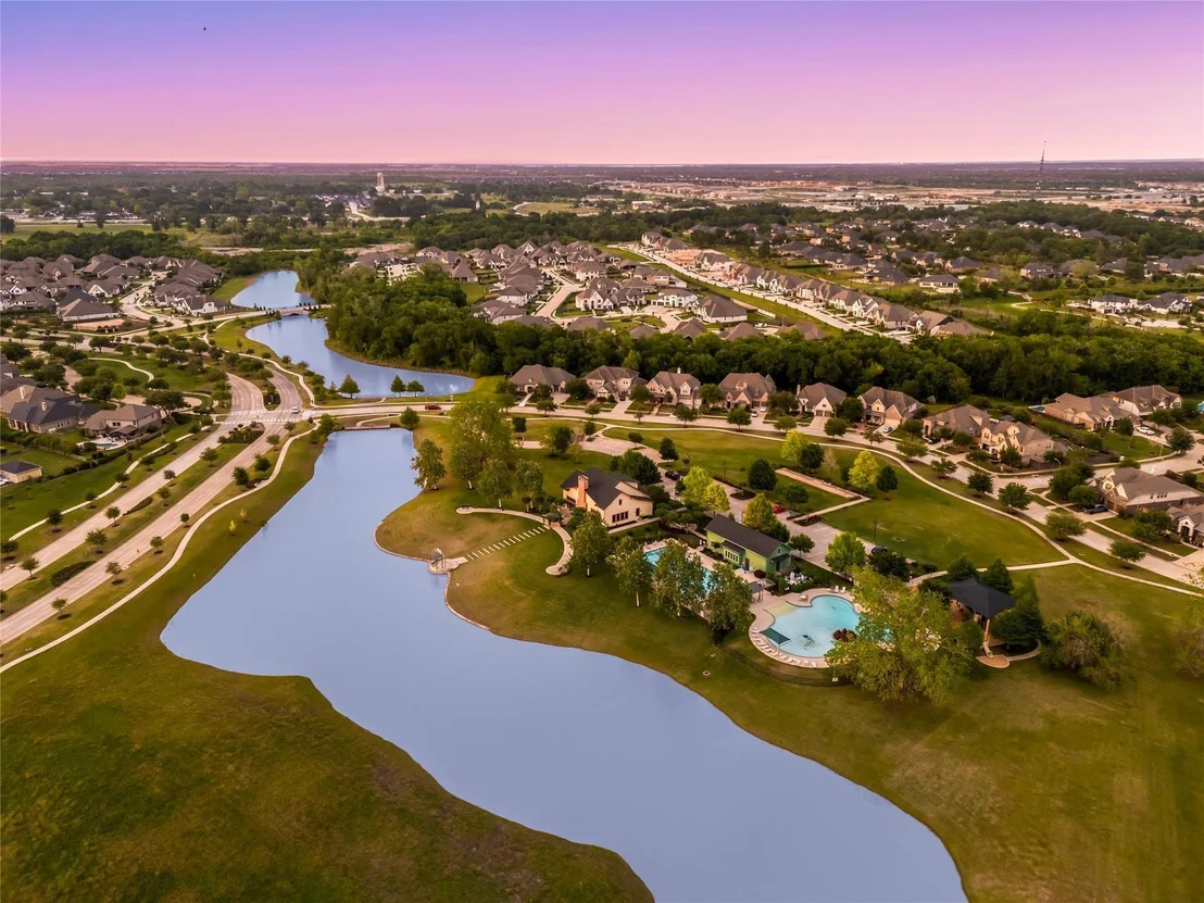 Photo of 30718 Parkside Passage Drive