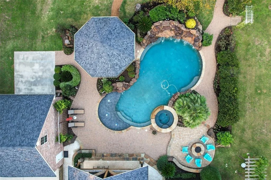 Photo of 14511 Hillside Lane