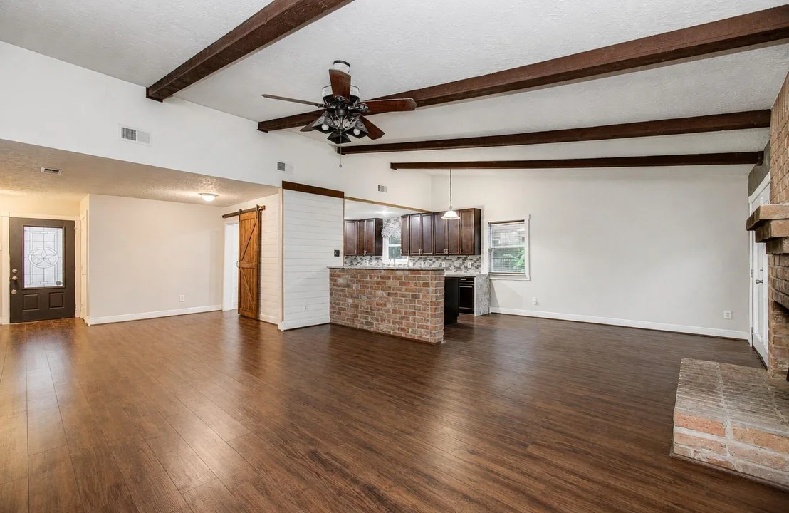 Photo of 3731 Nutwood Lane