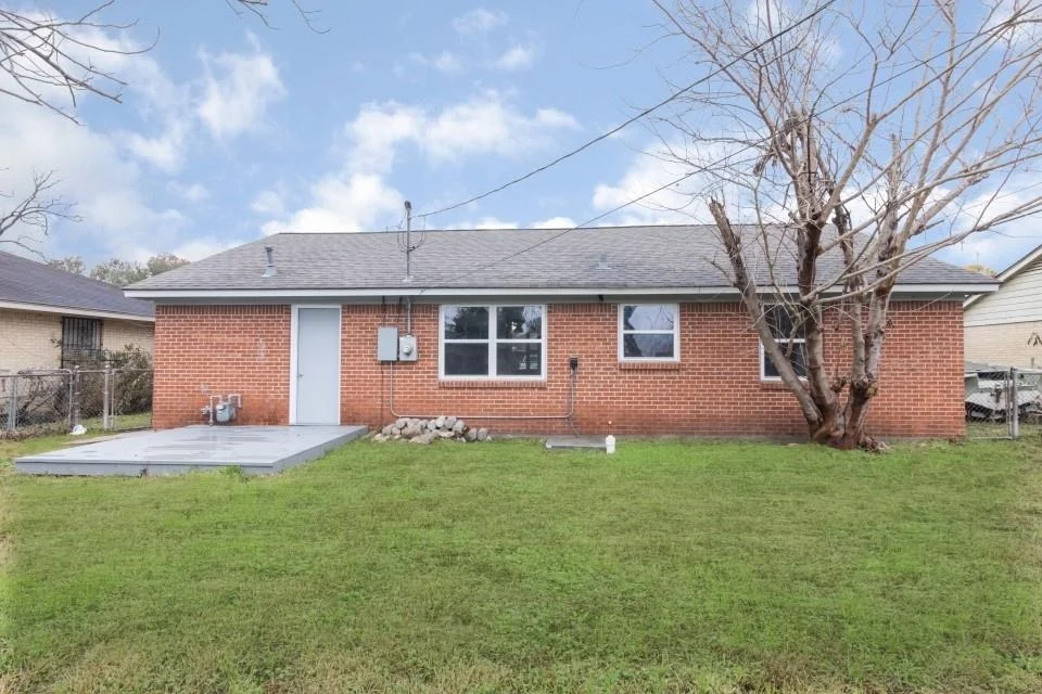 Photo of 201 Floradora Lane
