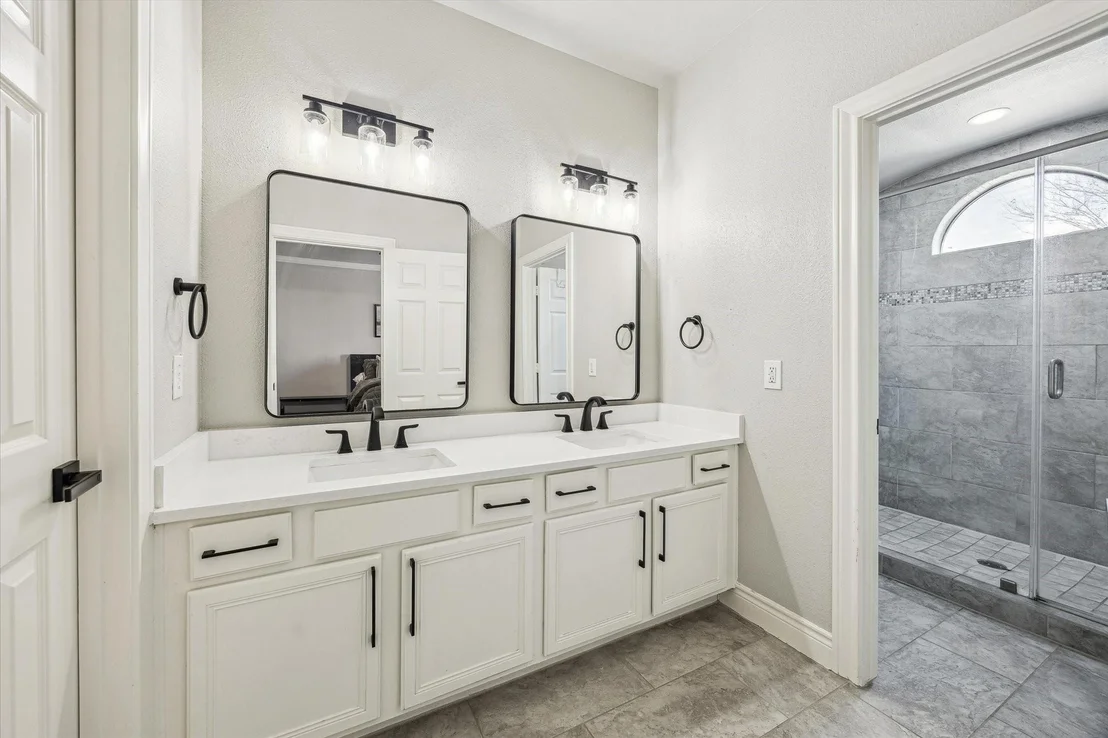 Photo of 2947 Clinton Drive