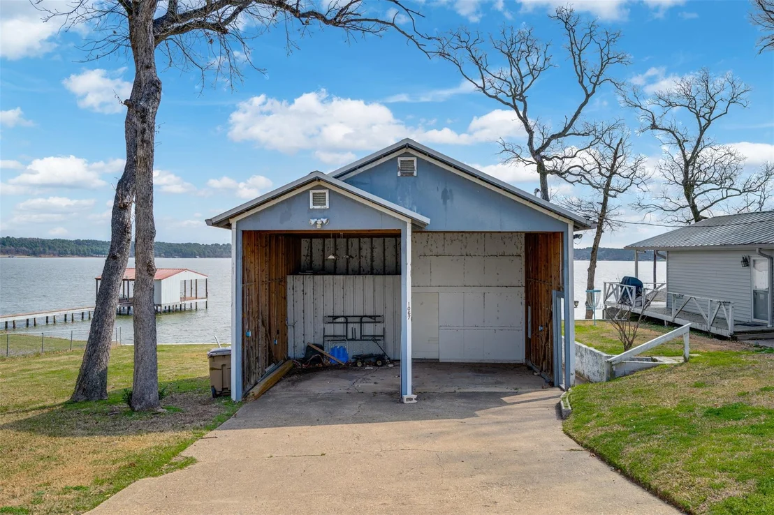 Photo of 1067 Beachside Drive
