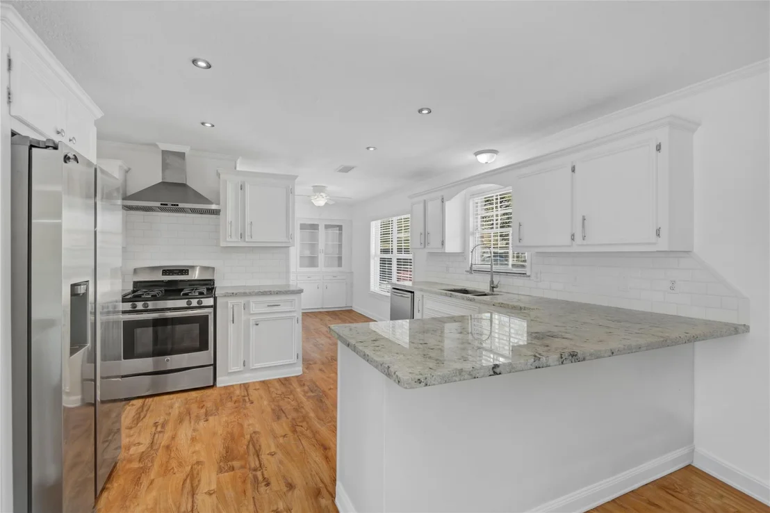 Photo of 1618 W 10th Street