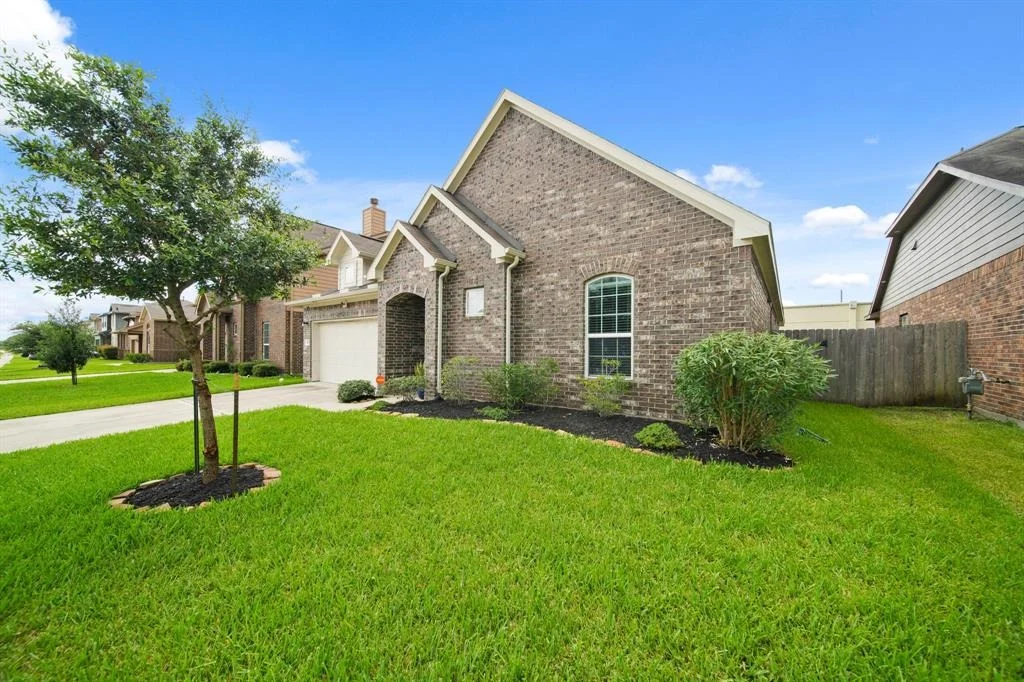 Photo of 16 Montecito Lane