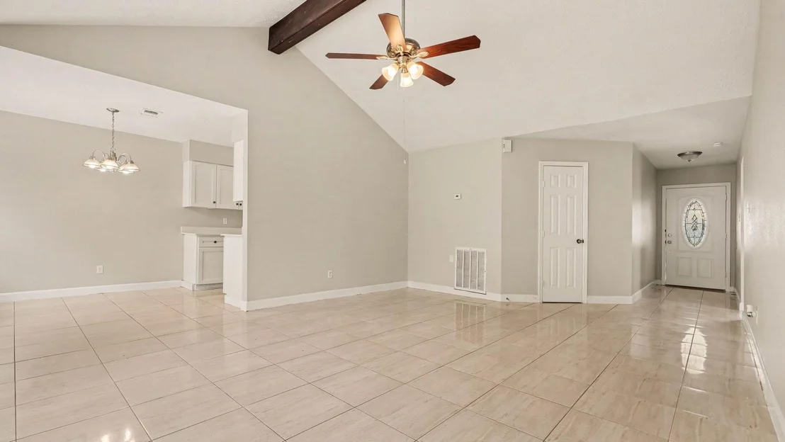 Photo of 15342 Reigate Lane