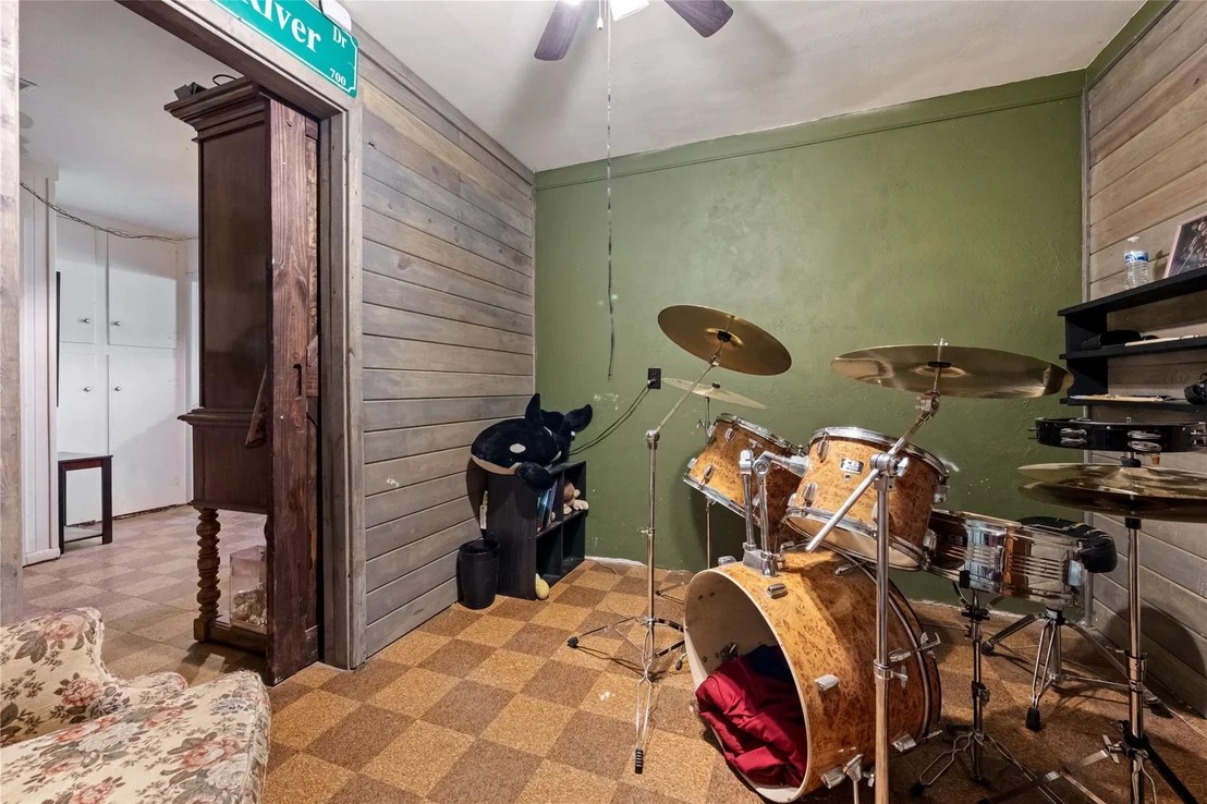 Photo of 2342 Apache Drive