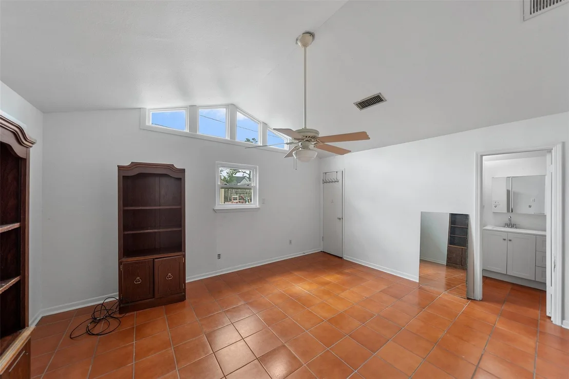 Photo of 7303 Long Point Road