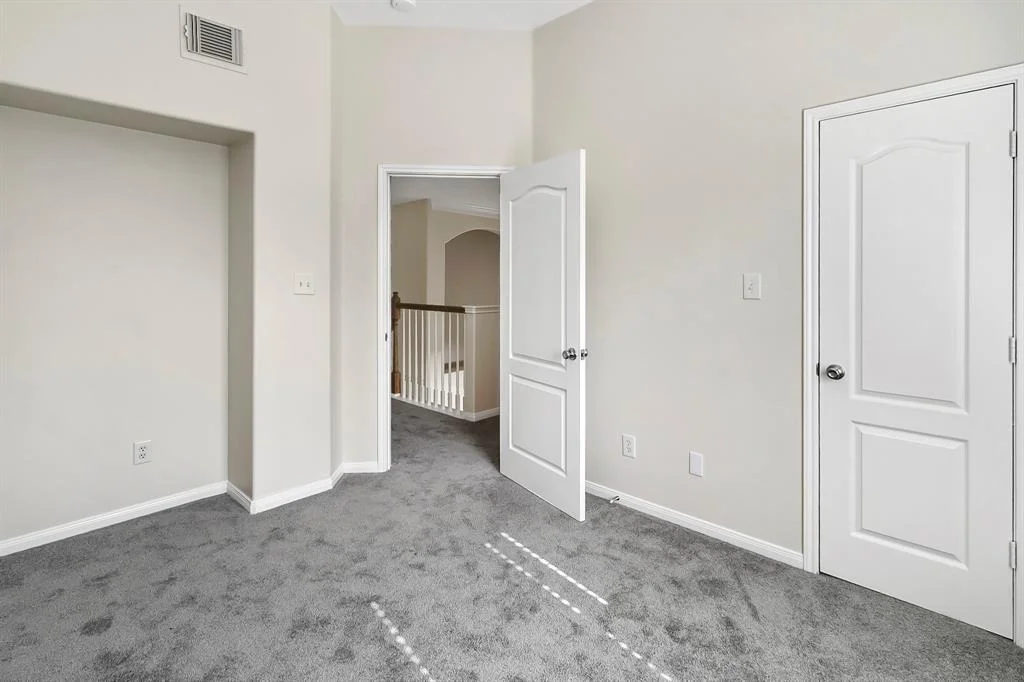 Photo of 6019 Knollwood Trail