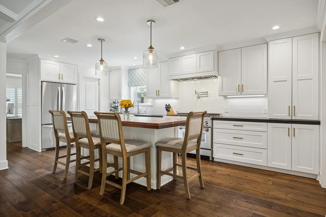 Photo of 1210 Briarbrook Drive
