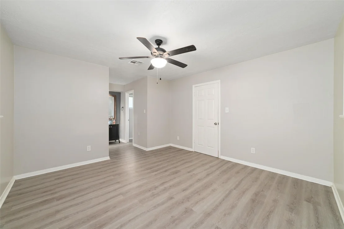 Photo of 23303 Canyon Lake Drive