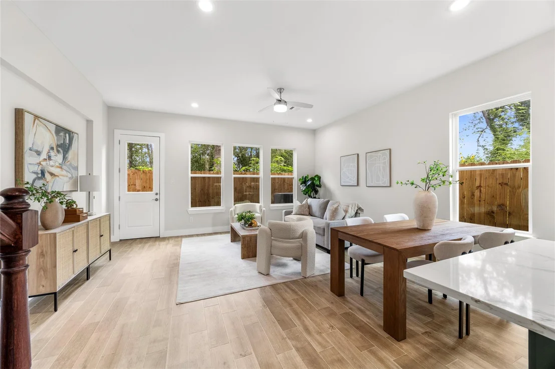 Photo of 6216 Carver Road