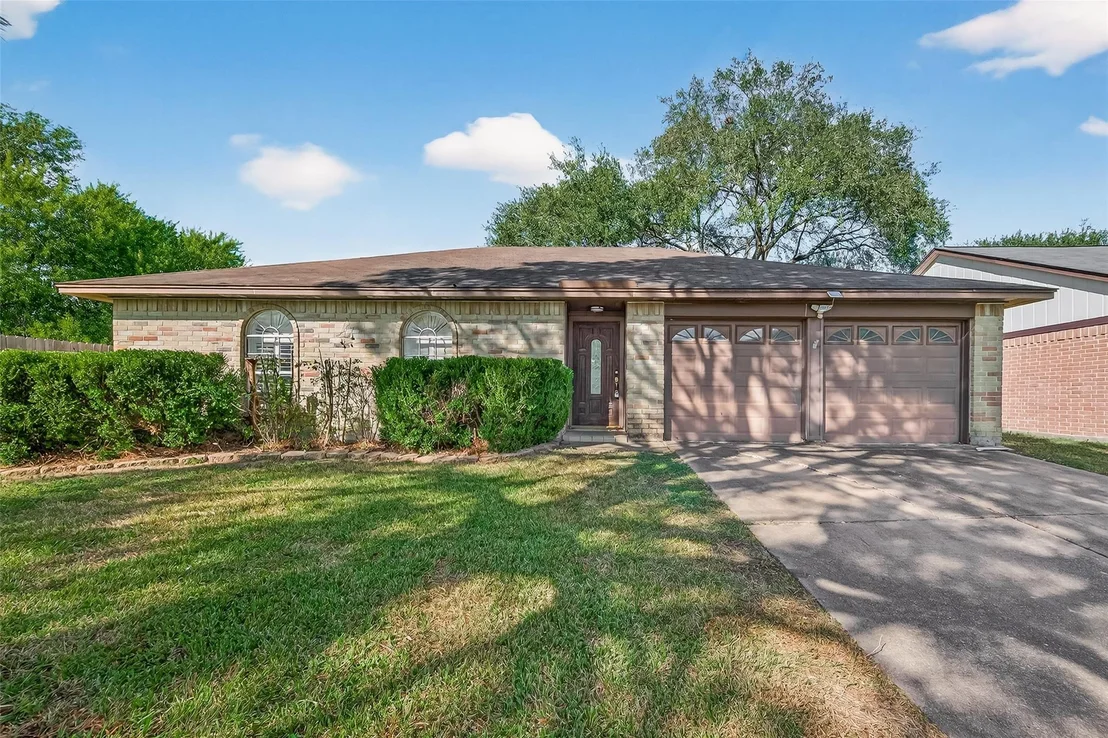 Photo of 16734 Pebbleglen Drive