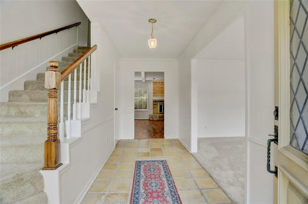 Photo of 719 Loire Lane
