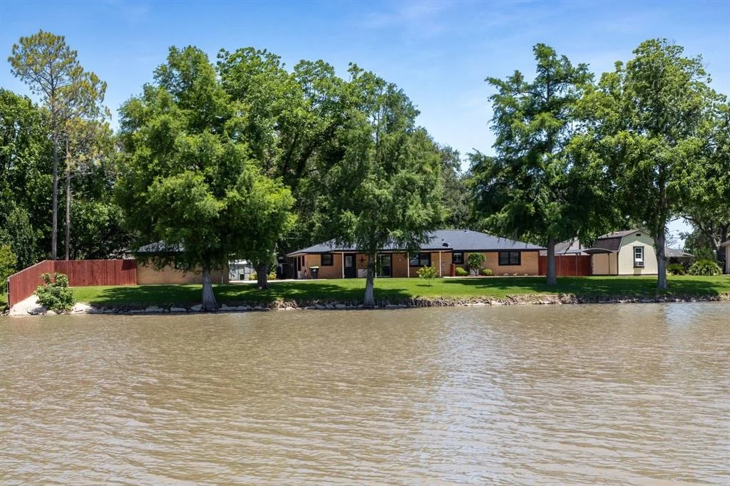 Photo of 321 Bolling Green Drive