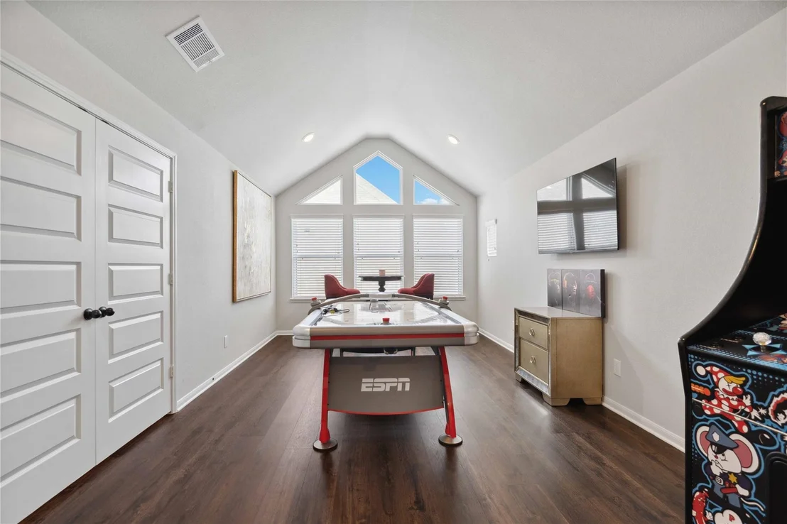 Photo of 17464 Chestnut Cove Drive