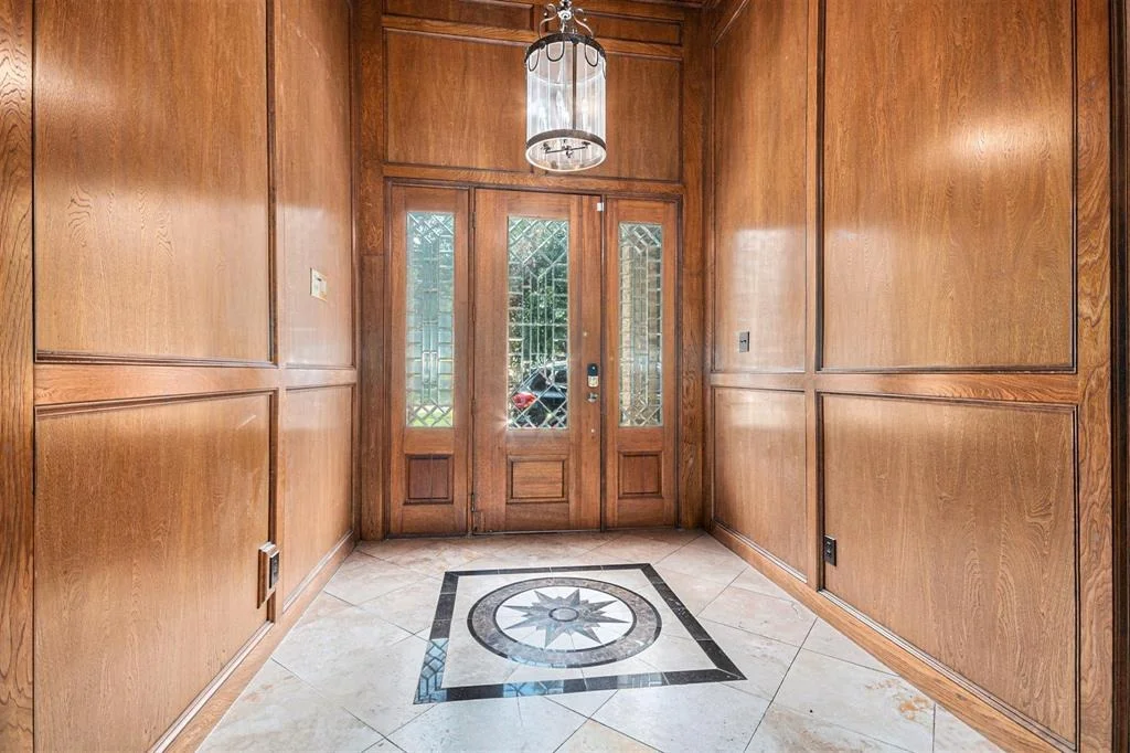 Photo of 2313 Killarney Lane